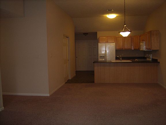 4th image of 317 Rose Hill Ln
