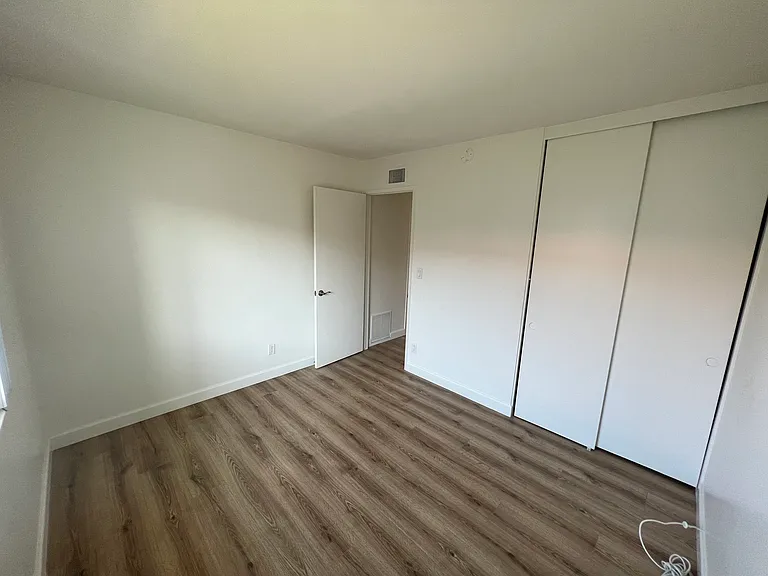 2511 W Sunflower Ave #T12 — Photo 10