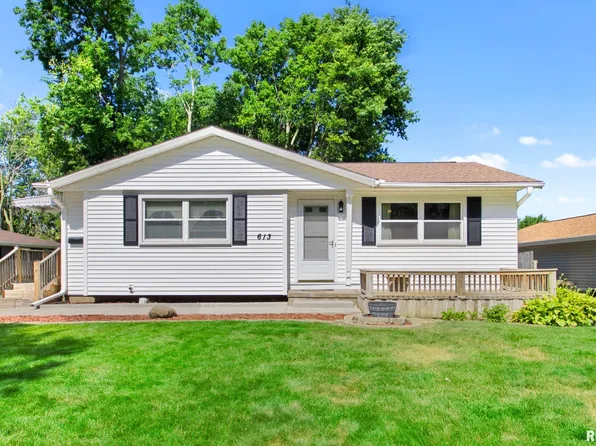 613 Joliet Rd, Marquette Heights, IL 61554