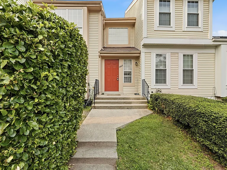 1603 Ingram Ter — Photo 2