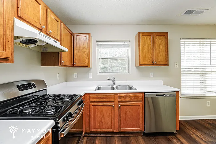 1350 Ambercrest Way — Photo 9