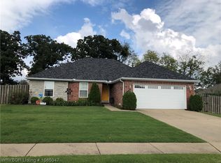 1200 Shiraz Dr, Centerton, AR 72719