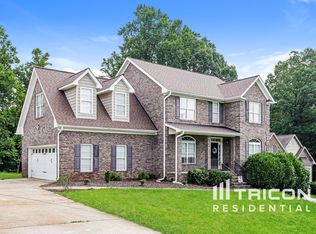 4689 Kellys Trail Ct, Winston Salem, NC 27101