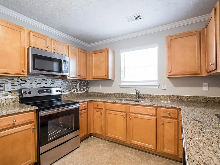 11248 James Madison Dr — Photo 8