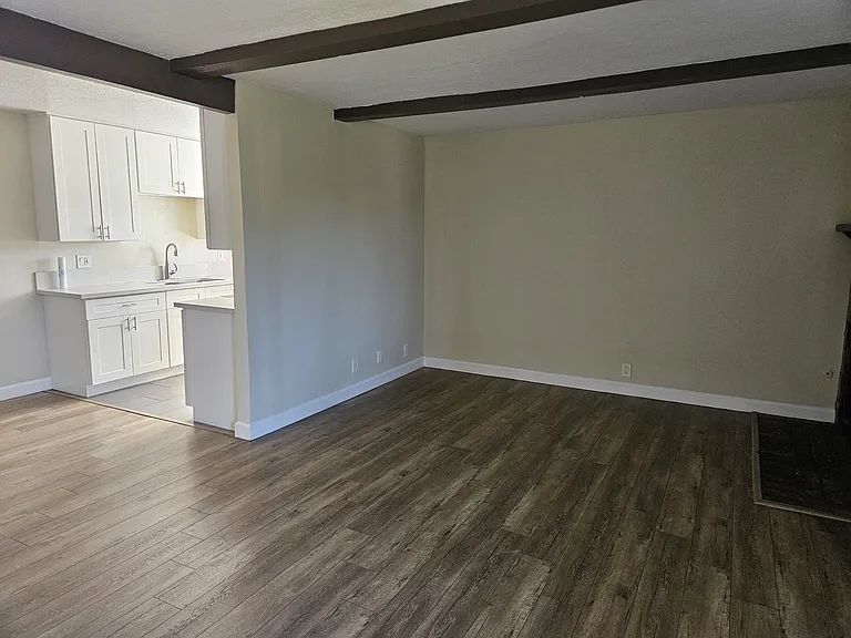 7504 Sepulveda Blvd #103 — Photo 7