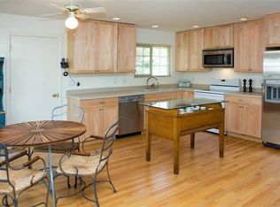 2690 Center Rd, Novato, CA 94947