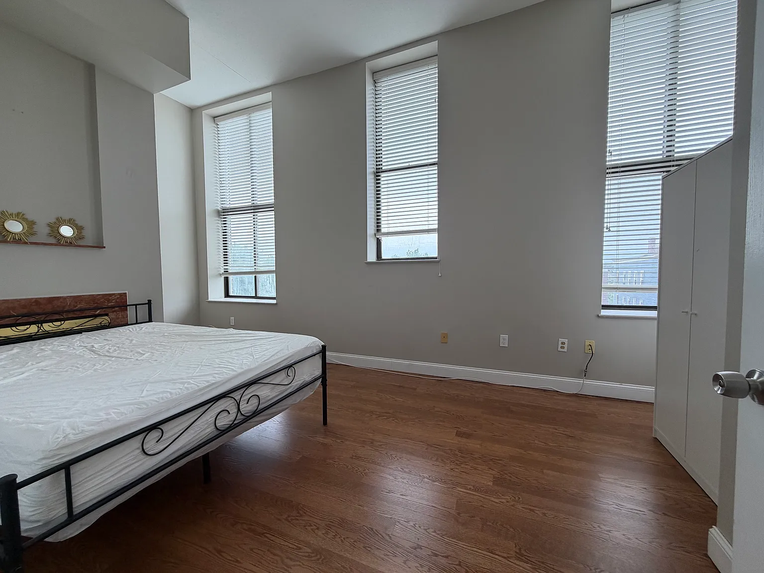 4 bed, 1700 sqft, $1,250 — Photo 2