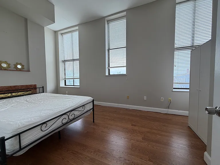 841 Parker St #306 — Photo 9