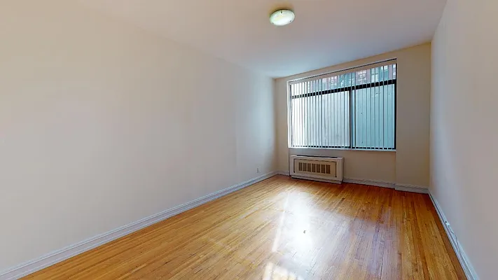 Rented by Bond New York | media 5