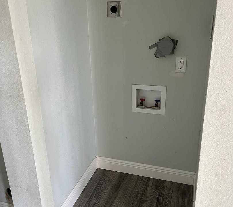 Unit Photo