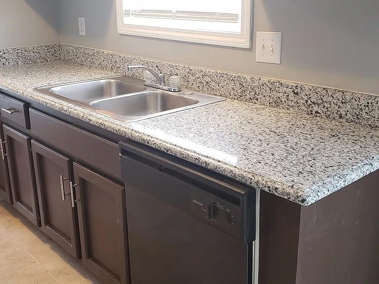 102 Eaglewood Ct — Photo 6