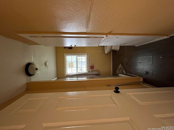 4th image of 469 Rose Blvd