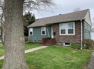 40 Hacker St, Fairhaven, MA 02719