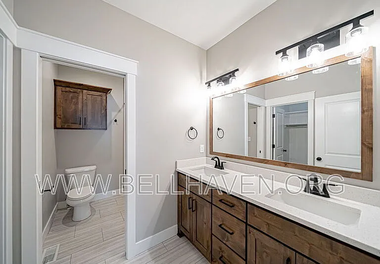 1483 Fremont Ave — Photo 9