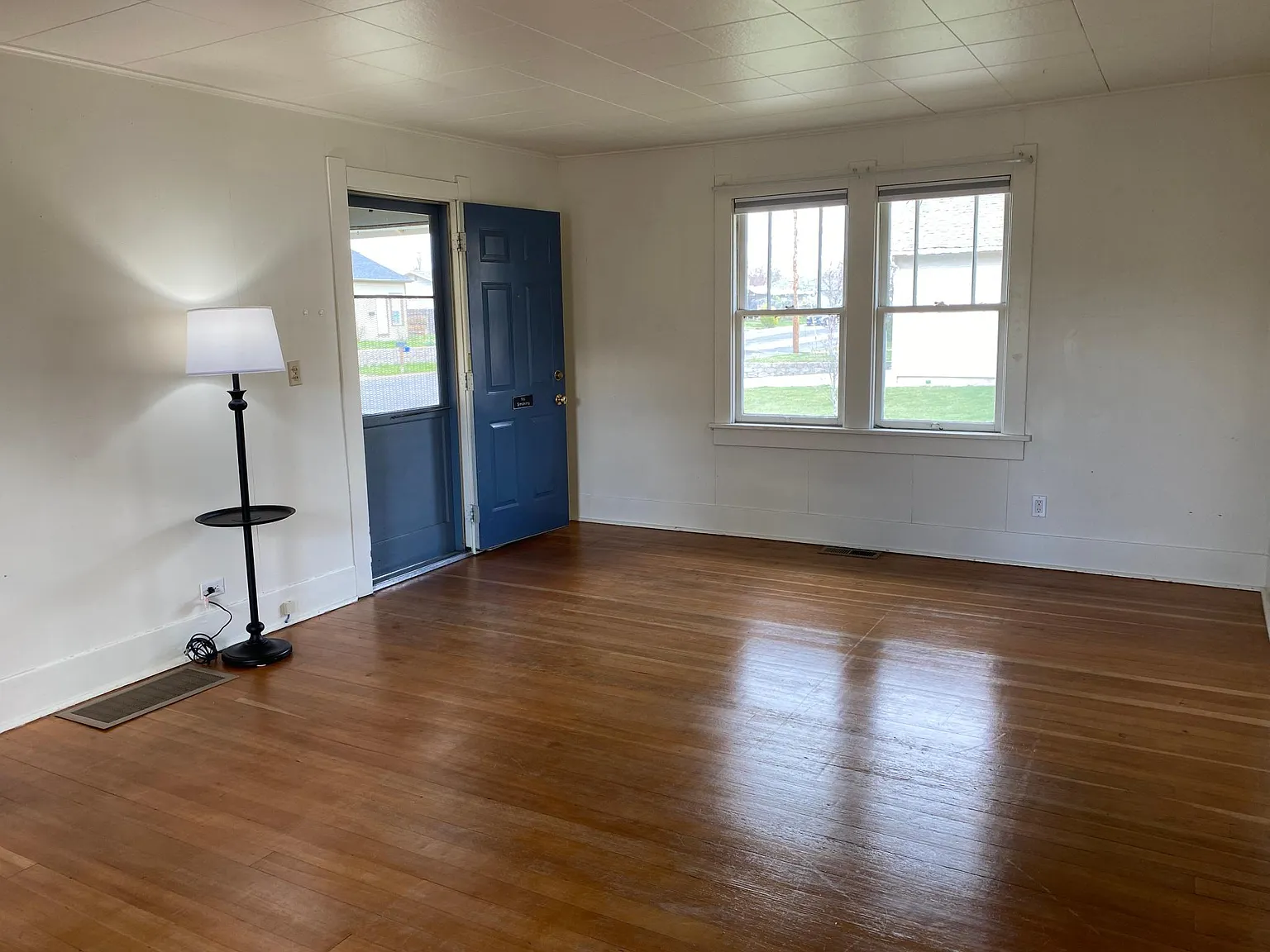 1538 Olive St — Photo 3