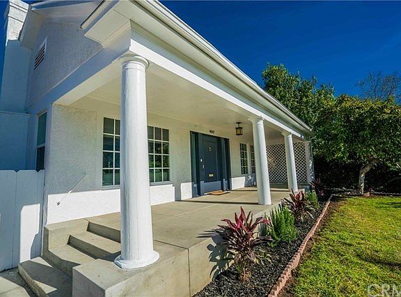 2nd image of 4047 Leeward Ave