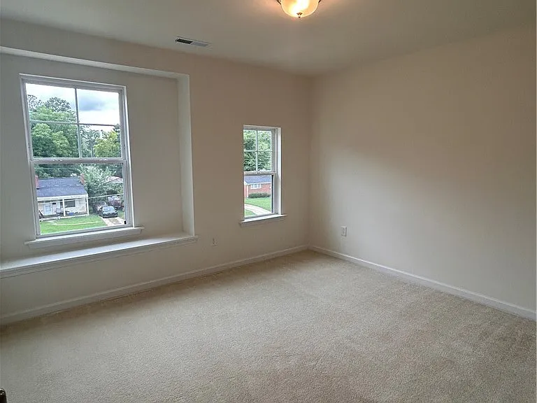 1423 Goldsboro Ave — Photo 18
