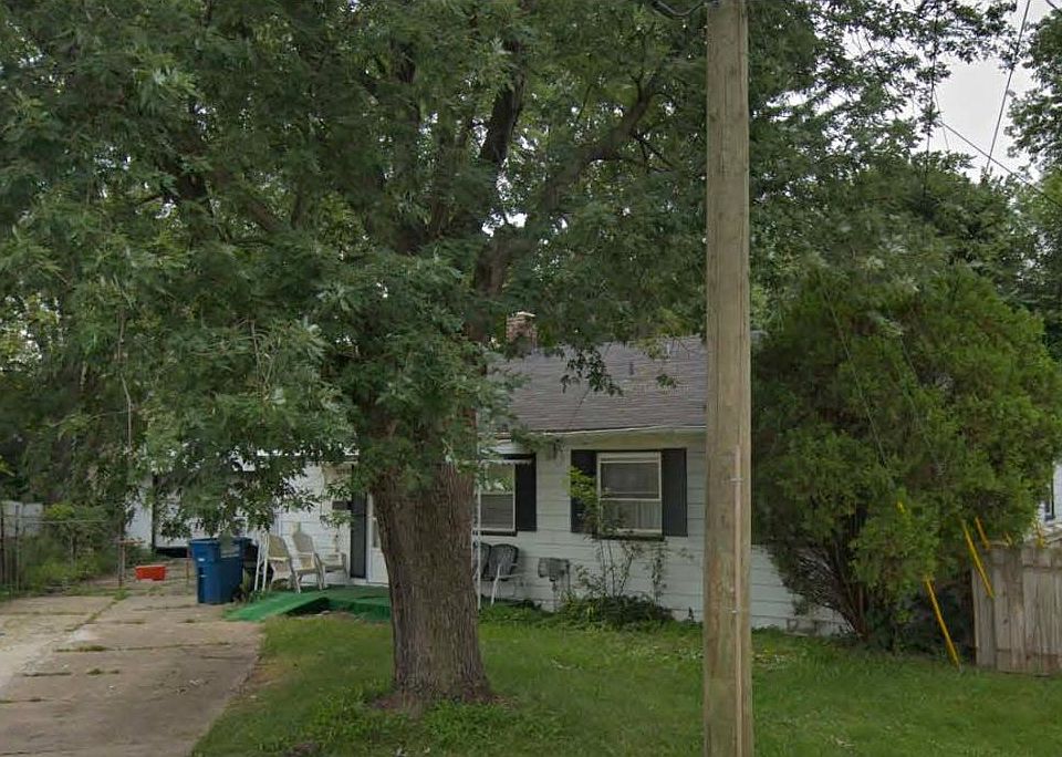 1st image of 33815 Calumet Ct