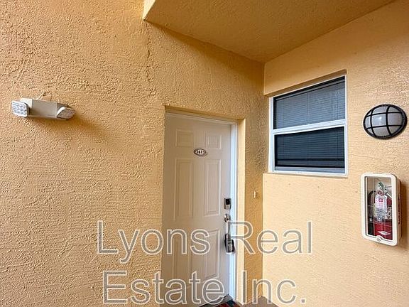 2nd image of 4299 Bellasol Cir APT 2613