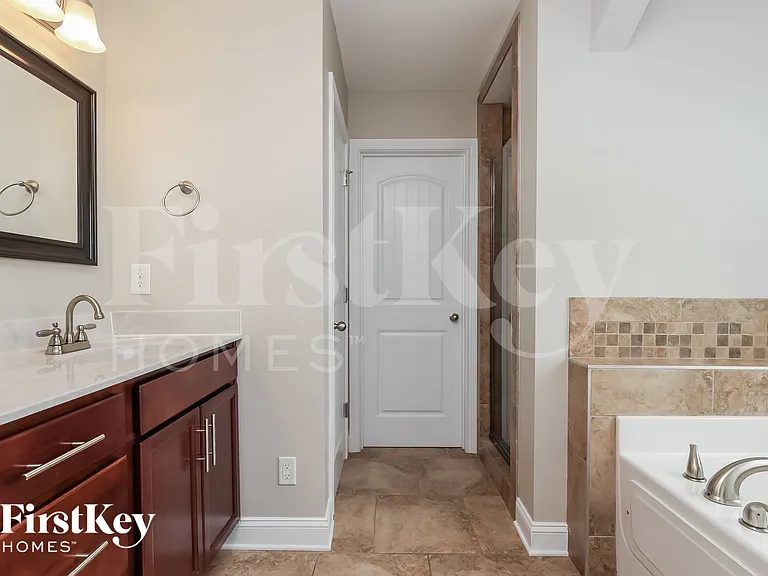 2392 Andersonville Dr — Photo 13