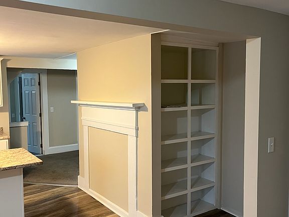 4th image of 143 Front St APT 3