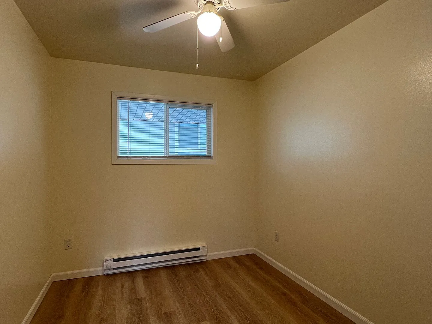 320 J St — Photo 3