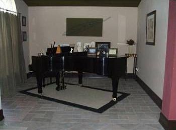 5th image of 8171 Clovetglen Cir