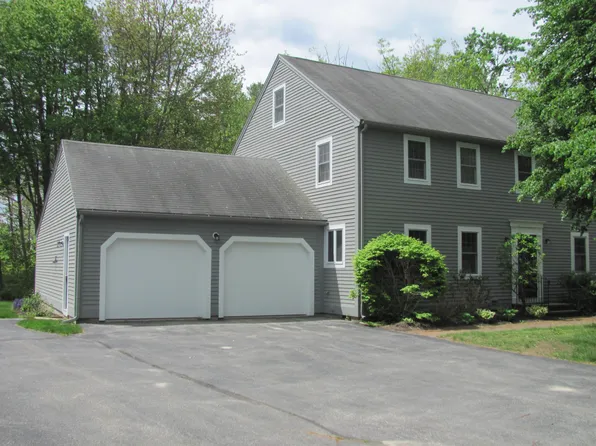 16 Larboard Lane #6, Kennebunk, ME 04043