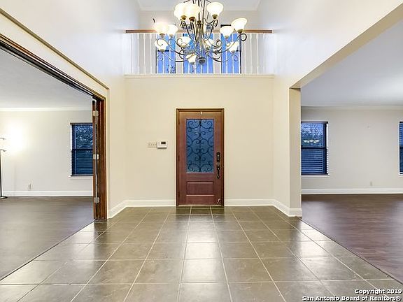 4th image of 2843 Kingsford Ln