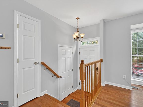 3rd image of 7723 Markham Grant Ln