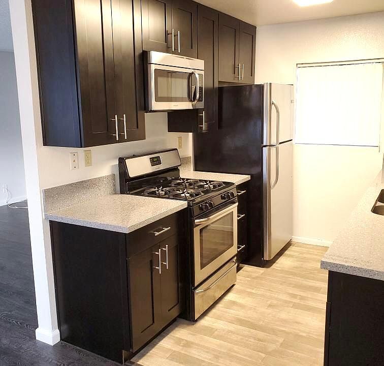 1st image of 461 E Providencia Ave