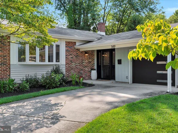 149 Brentwood Ter, Mount Laurel, NJ 08054