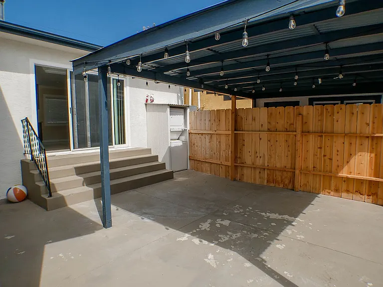 2924-2932 Suncrest Dr — Photo 38