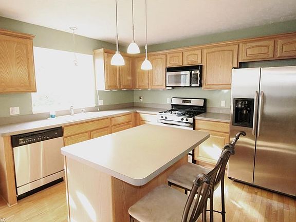 2nd image of 4726 Haughton Ct