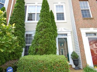 5808 Summers Grove Rd, Alexandria, VA 22304
