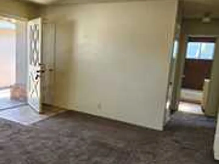 1914 Celeste Ct — Photo 5