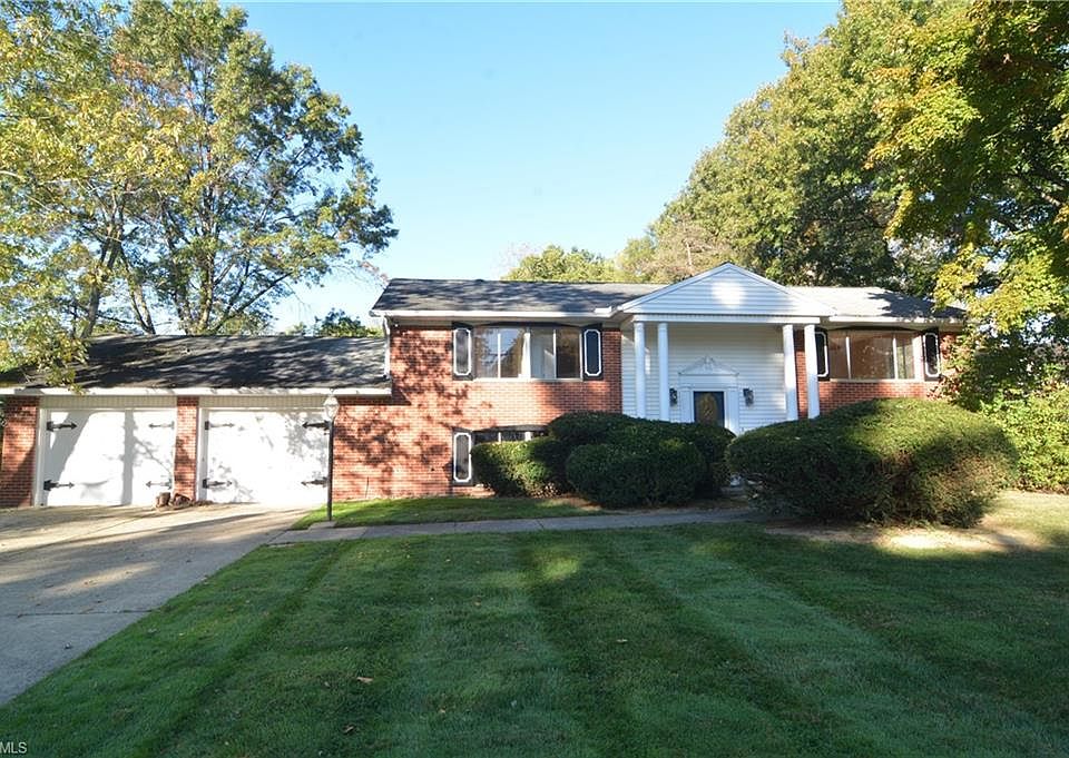 1st image of 517 Maple Creek Dr