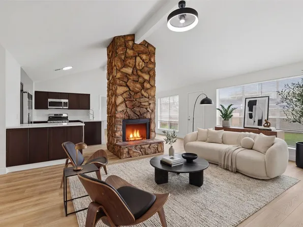 14031 Bay Gardens Dr, Sugar Land, TX 77498