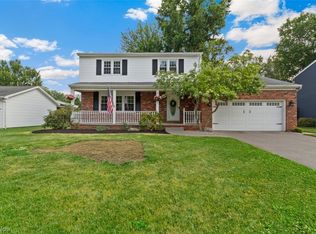 1715 Emerald Dr, Lorain, OH 44053