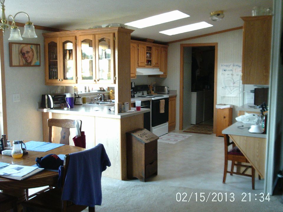 Diningroom and kitchen
