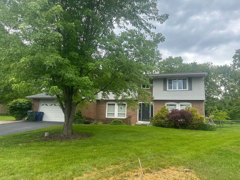 1st image of 848 Stinson Ct