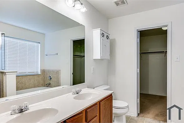 8825 Sun Haven Way — Photo 10