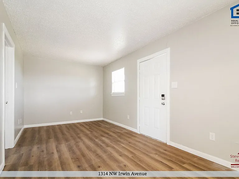 Highpoint Estate Apartments — Photo 26