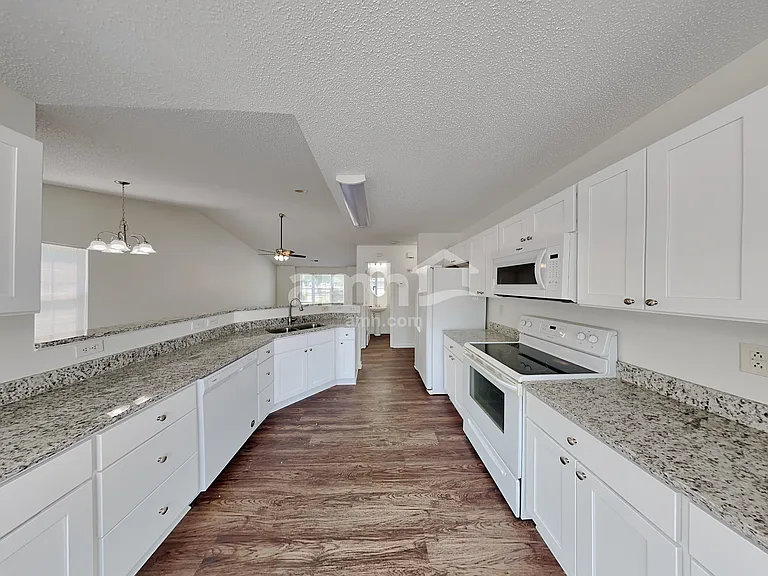 14004 Ballyshannon Ln — Photo 4