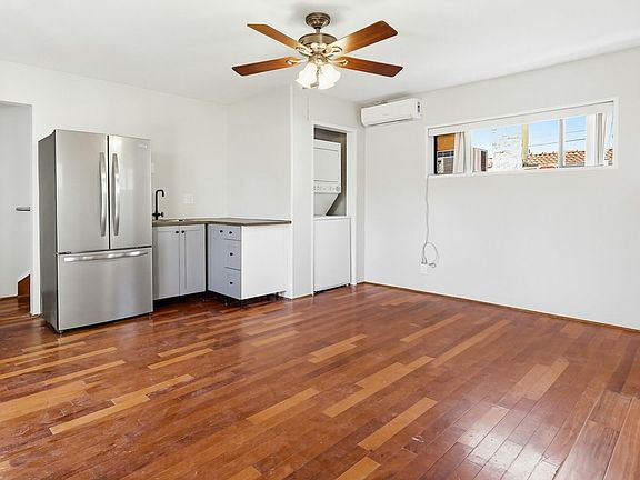 3rd image of 7330 Colony Rd #B