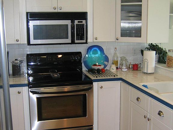 2nd image of 1455 Ocean Crest Ave SW