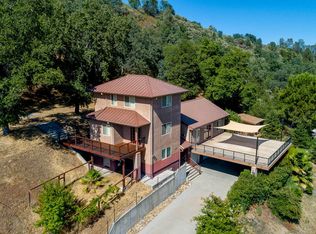 2570 Snow Ln, Redding, CA 96003
