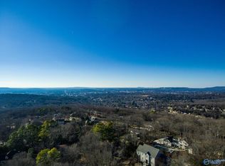 2210 Georgian Dr SE, Huntsville, AL 35801