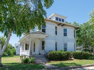 825 Frederick St, Oshkosh, WI 54901