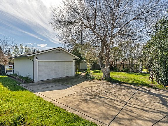 2nd image of 7408 Westgate Dr